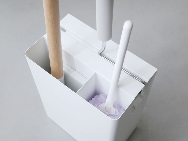 タワー型クリーナーツールオーガナイザー