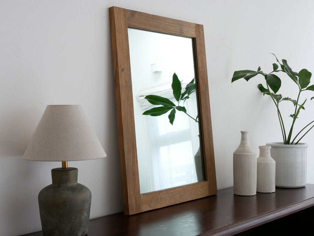 アデペシュ製オールドチーク仕上げの立てミラー