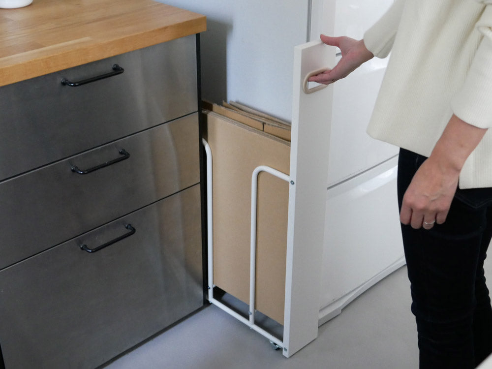 filleteのスチール製ダンボールストッカー