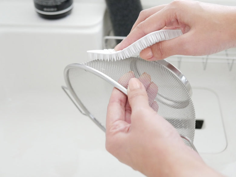 tidy プラタワ フォーキッチン 銀色メッシュブラシ