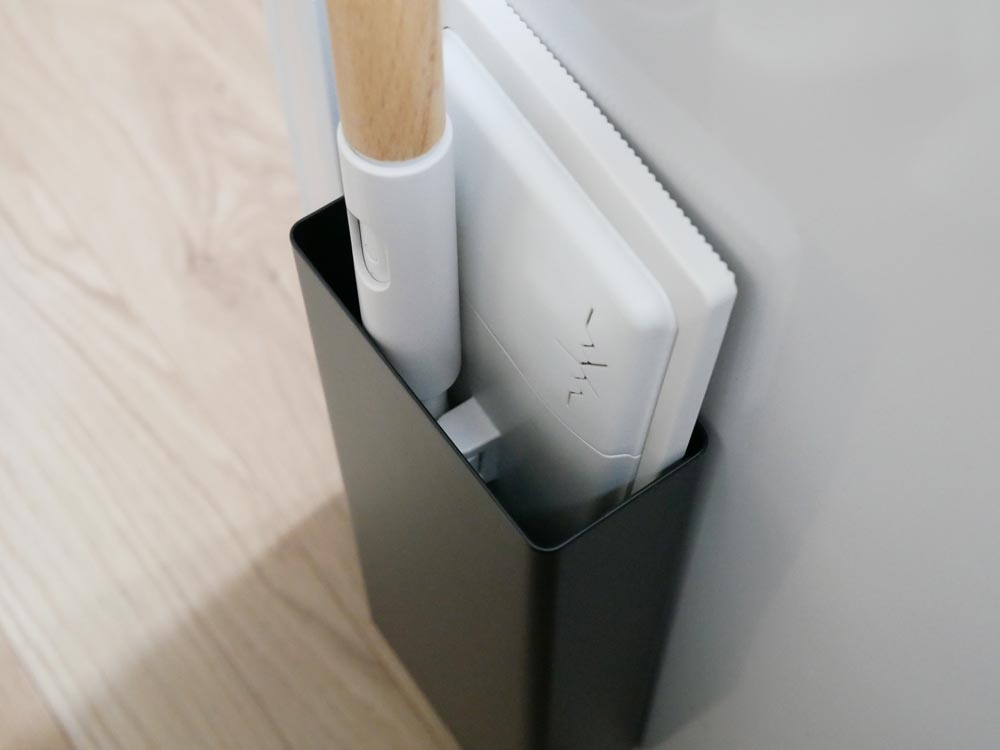 タワーのマグネットフローリングワイパースタンド