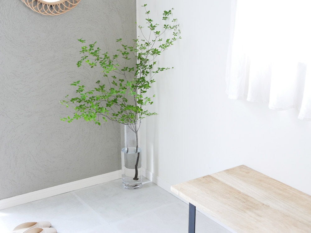 BOB CRAFTのソーダガラス円筒ベースと花