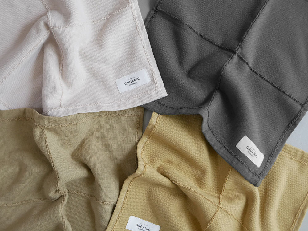 The Organic CompanyのCALM TOWEL、28×28cmと40×70cm