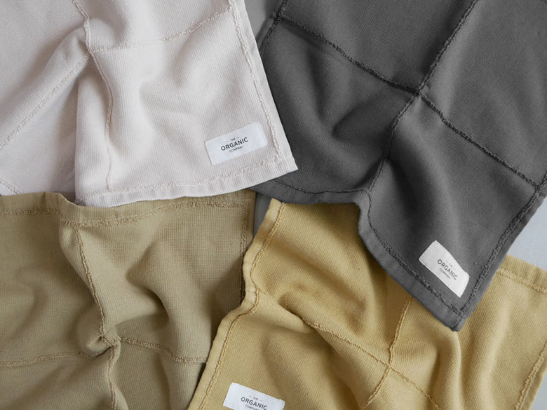 The Organic CompanyのCALM TOWEL、28×28cmと40×70cm