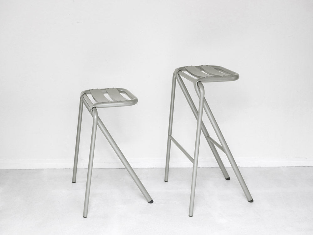 シャンパン色のデュエンデBENTスツール