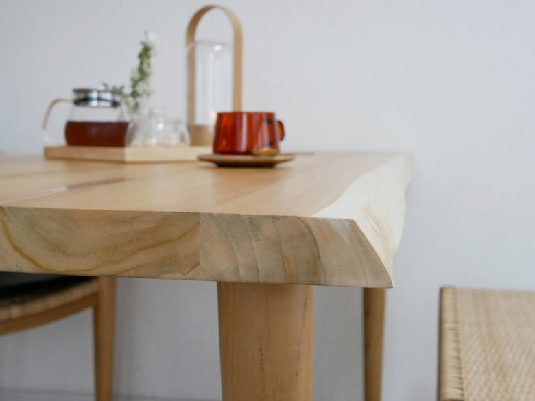 サンフラワーラタンのチーク無垢材160cmダイニングテーブル