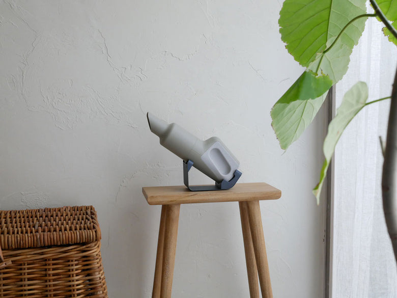 プラスマイナスゼロ ハンディクリーナー本体とスタンド