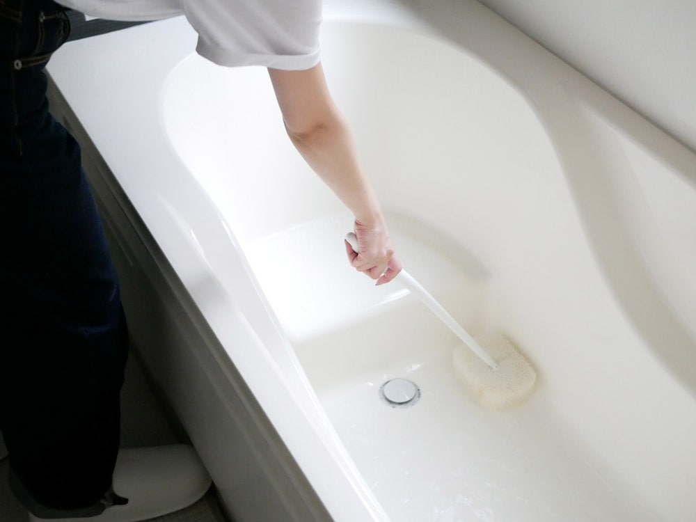 マーナの柄付きバススポンジ本体