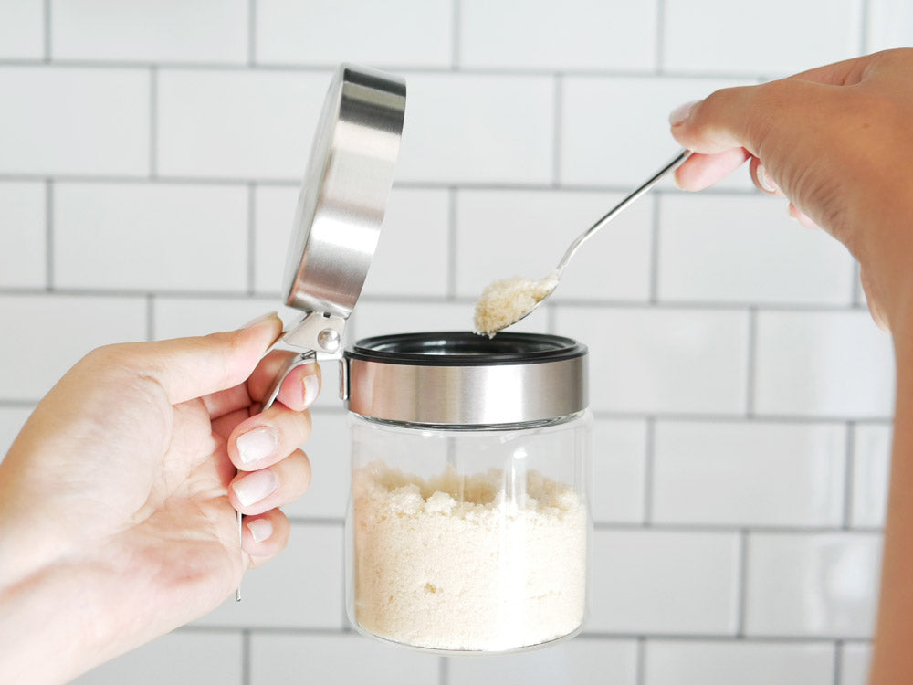 ダルトンのホウケイ酸ガラススパイスジャーとステンレススプーン