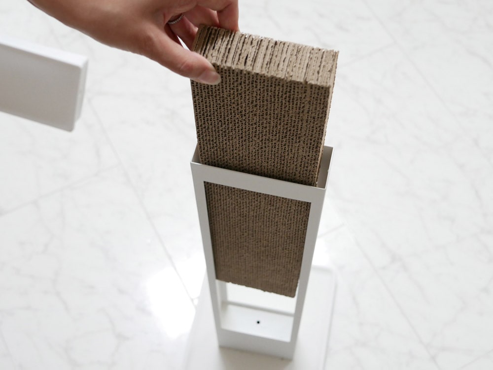 towerブランドのスチールとパイル材の猫用爪とぎケース