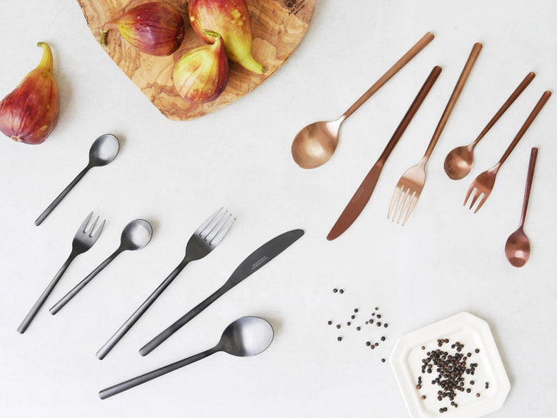 黒と銅のダルトンスベルトカトラリーセットの画像