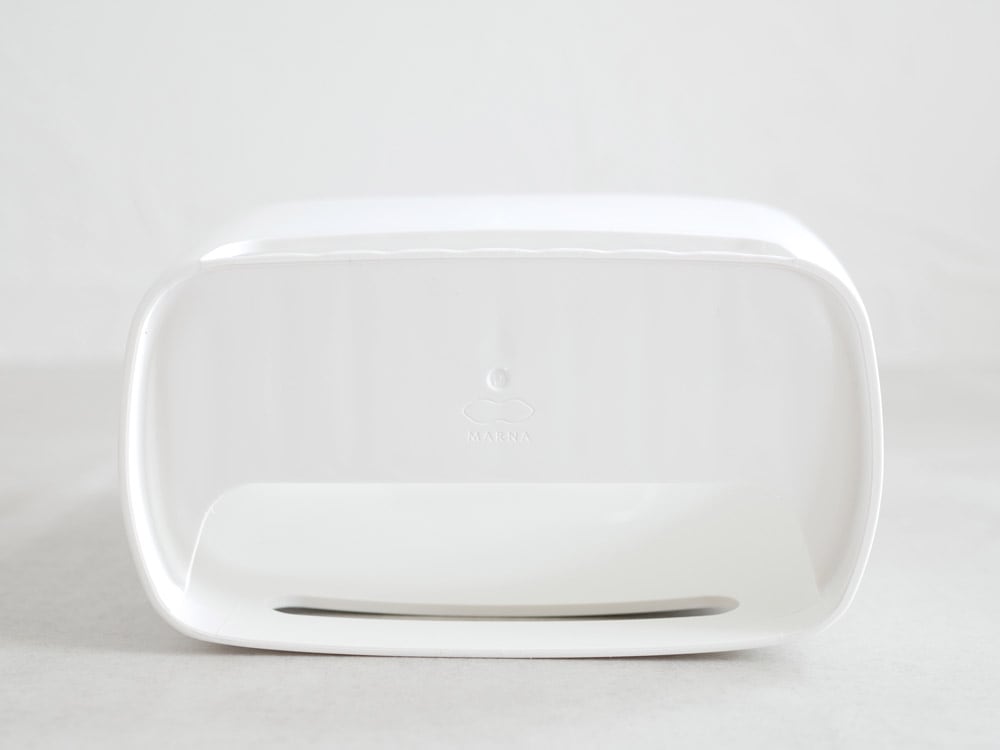 マーナのプラスチックタオルバスケット