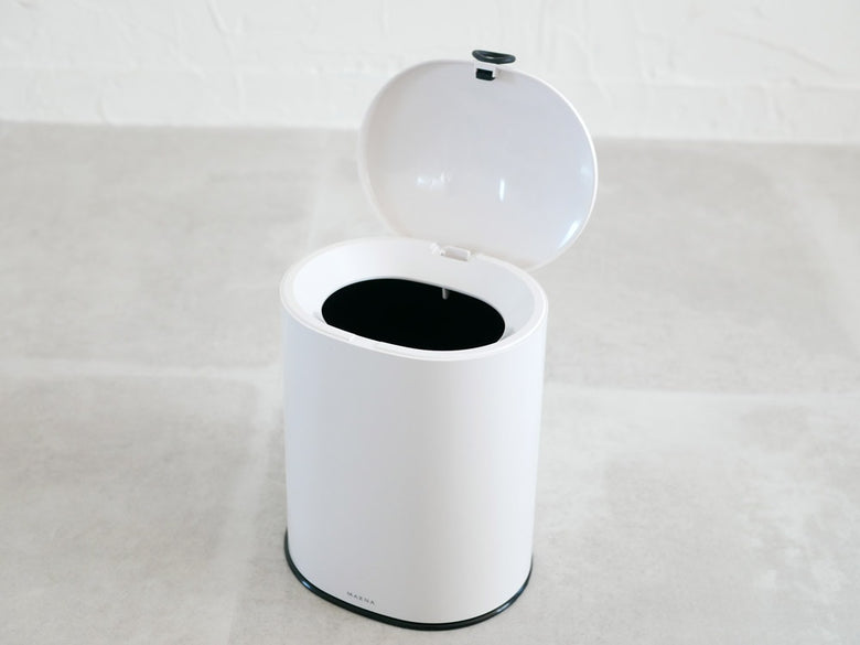 マーナ製シルバートイレポット