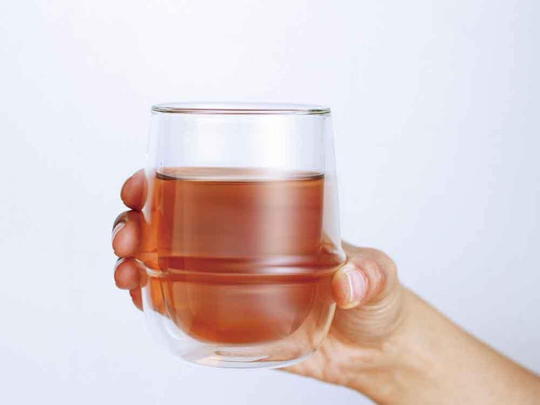 キントーKRONOSダブルウォールのコーヒーカップとアイスティーグラス