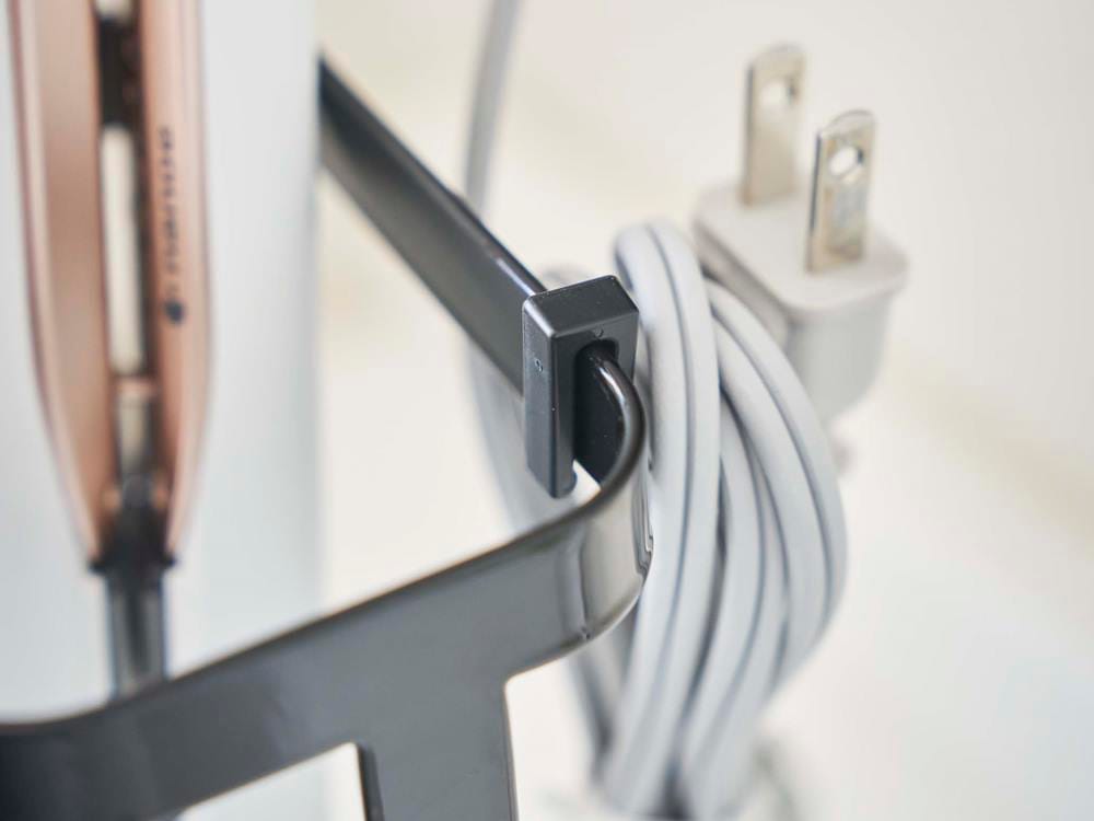 YAMAZAKIタワー耐熱トレー付きヘアアイロンスタンド