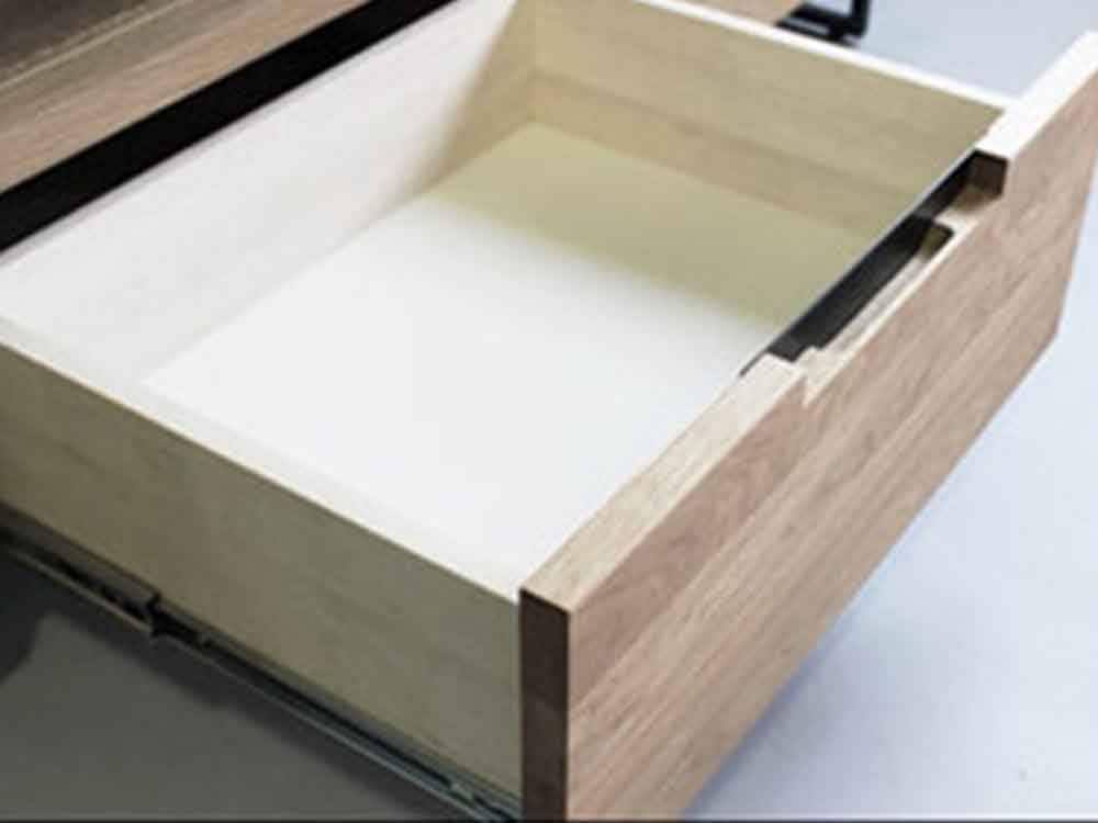 オーク無垢材のテレビボード