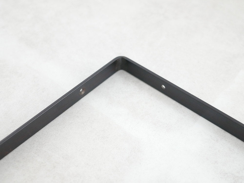 POSH LIVINGの銀色カーボンファイバーシェルフブラケット