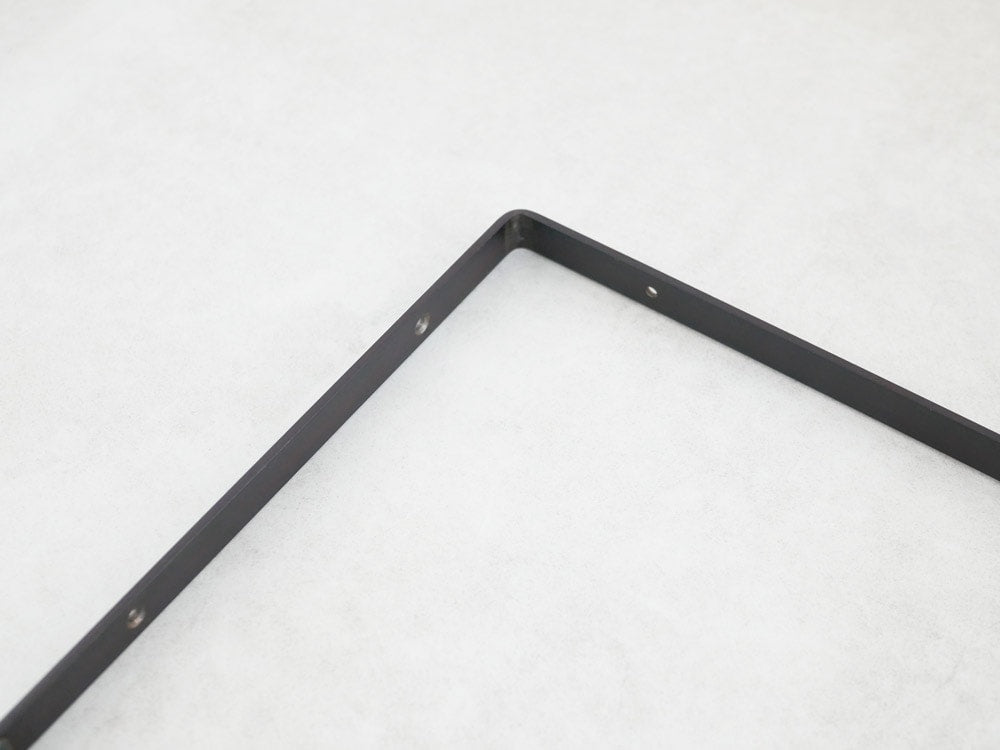 黒皮鉄製のポッシュリビング ミルスケールシェルフブラケット