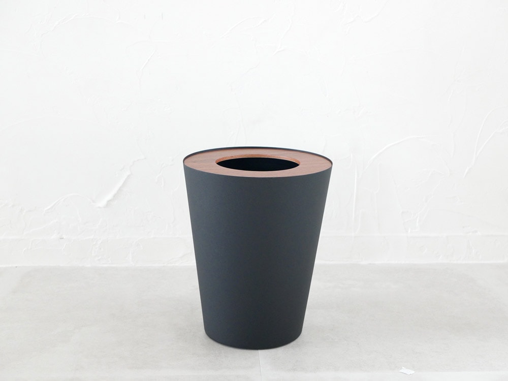 YAMAZAKI/Rinの丸型スチール製トラッシュカン