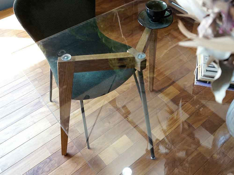 オーク無垢材と生ガラスを使用したG-knotガラステーブル
