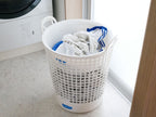 FREDDY LECKのランドリーバスケットと洗濯機