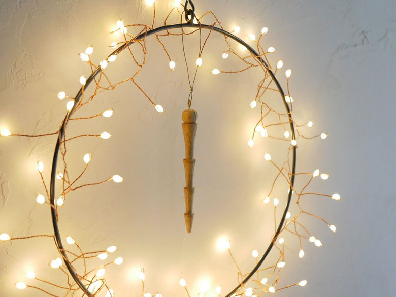 ホーンプリーズの木製クリスマスオーナメント