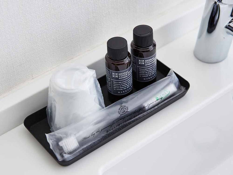 ヤマザキタワーの銀色メタルトレー