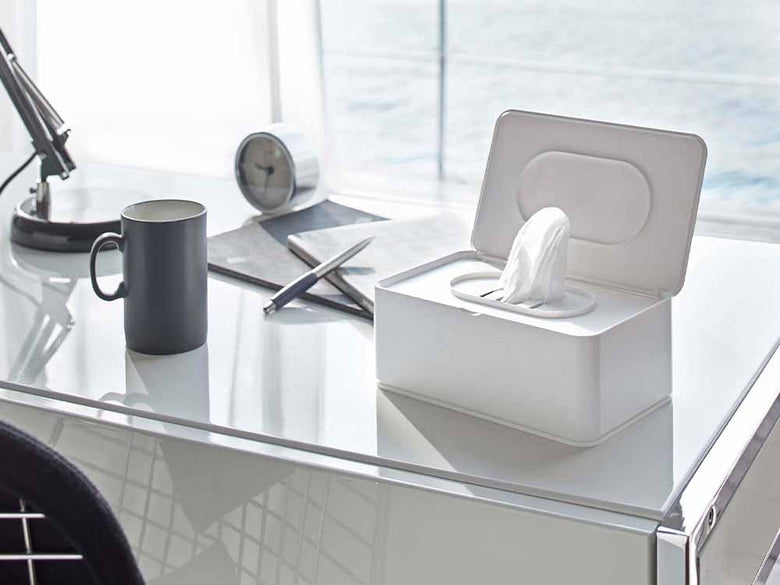 山崎スマートのシルバーウェットティッシュケース