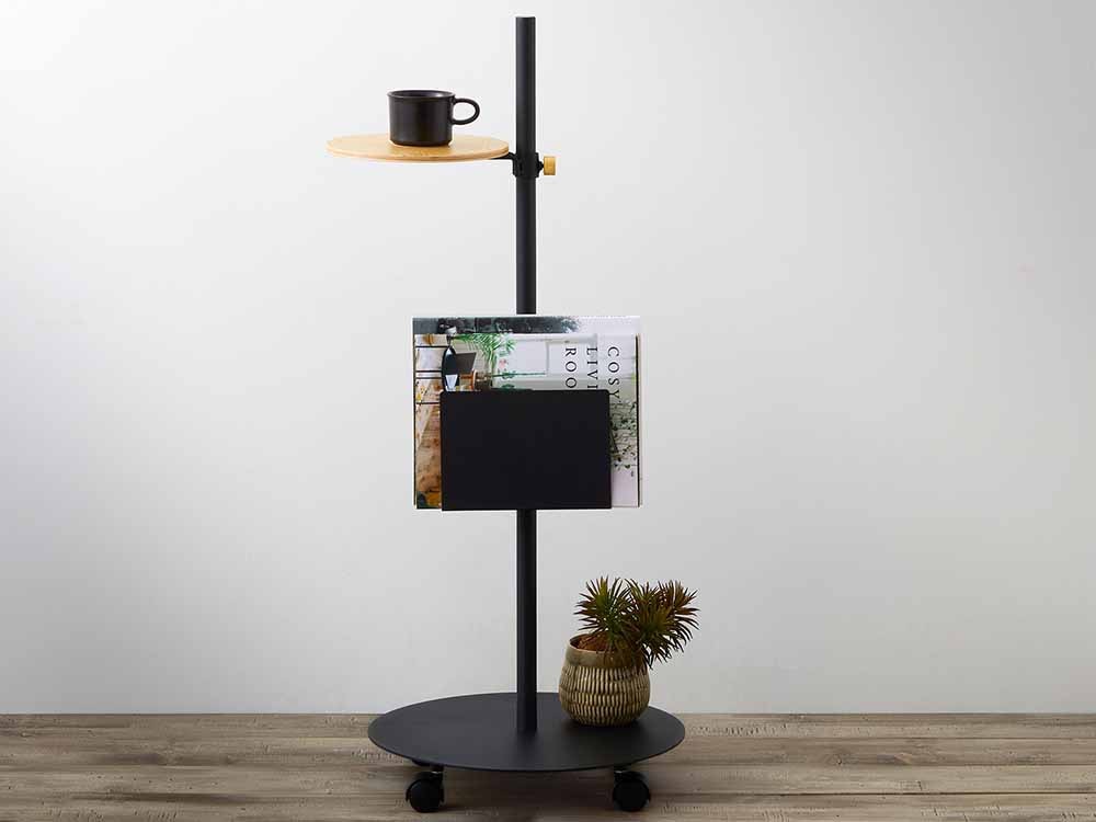 観葉植物やランプが配置されたドローアラインの022ブックラック