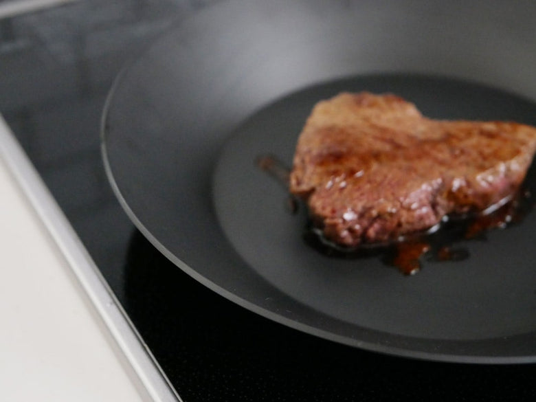 あやせものづくり研究会のテツパン鉄製フライパン