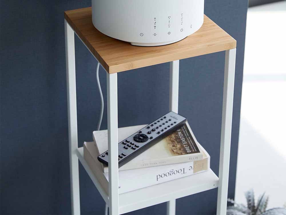 Yamazaki製タワー型加湿器スタンド、スチールと竹のデザイン