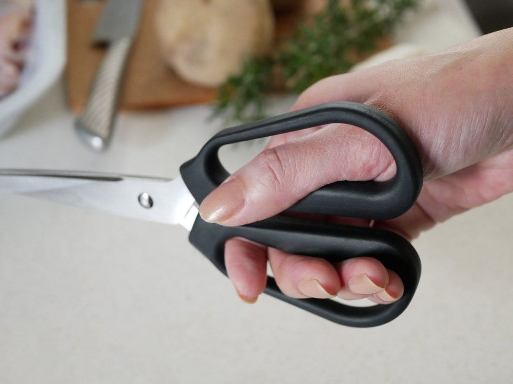 MARNA/マーナ製のステンレス料理用ハサミ