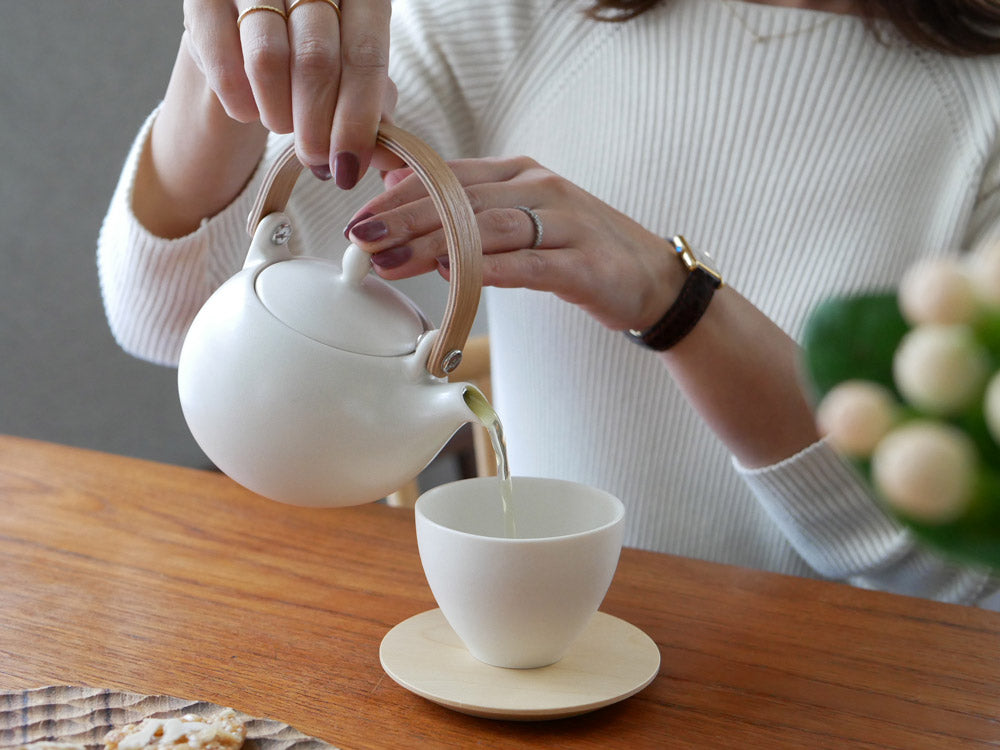 SALIU/サリュー結 YUI 白磁の受注生産湯呑み