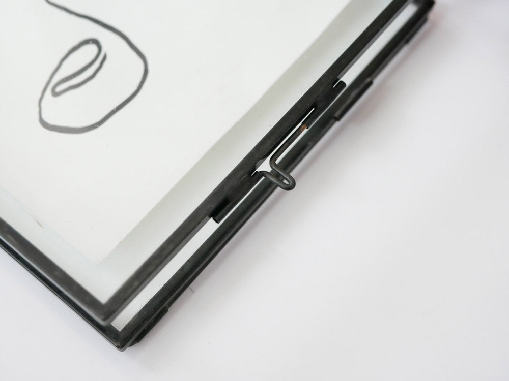 POSH LIVINGのガラスとブラス製シンプルなキャンドルスタンド