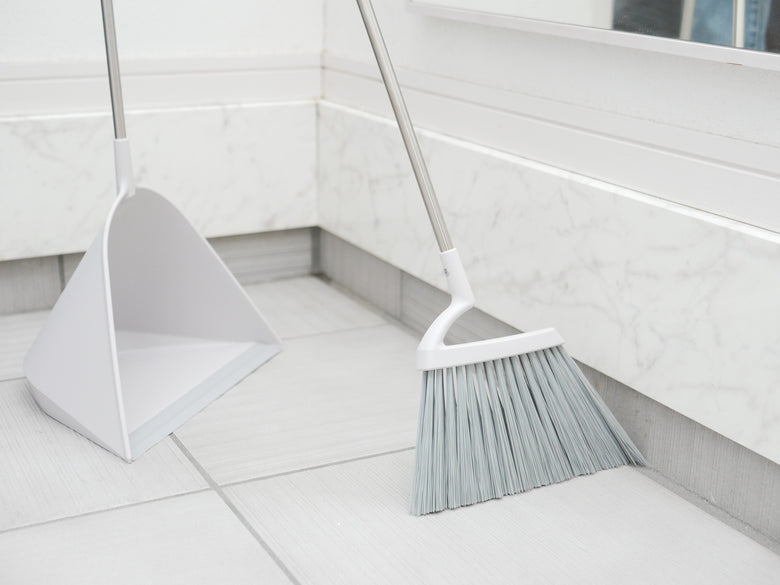 tidyのスウィープ、ステンレスパイプを持つチリとり