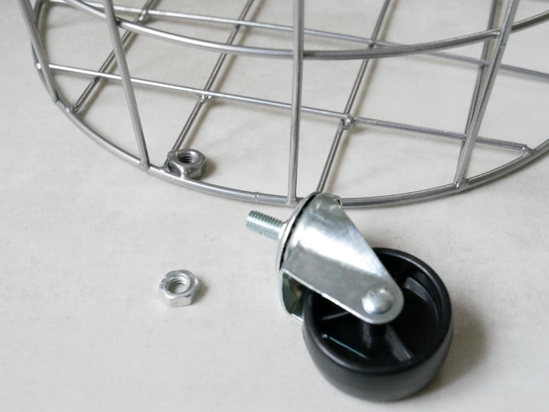 BRIDブリッドランドリーストレージ ラウンド33L、銀色アルミ製でキャスター付き