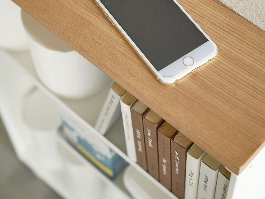 Yamazakiの木製ハンドル付きスリムトイレラック