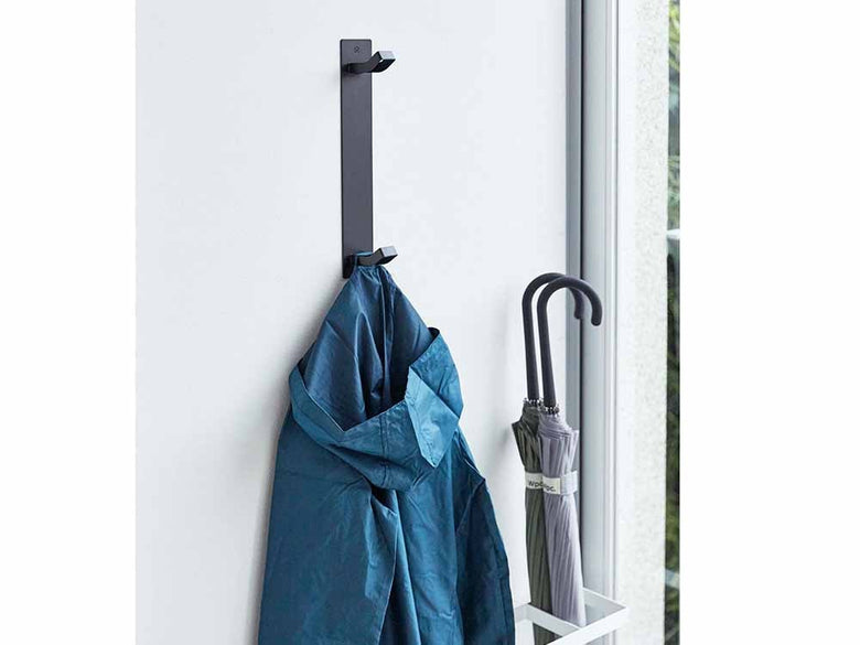 YAMAZAKI/towerのマグネットキッズヘルメットフック