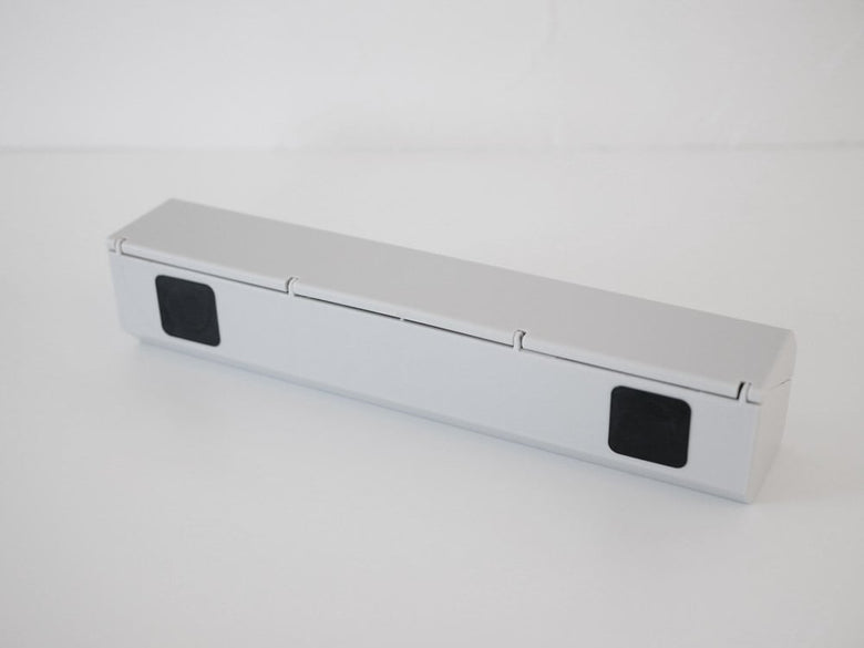 冷蔵庫に取り付けるマグネットラップホルダー