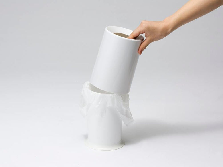 ミニTUBELOR丸型ダストボックスと紙タオル