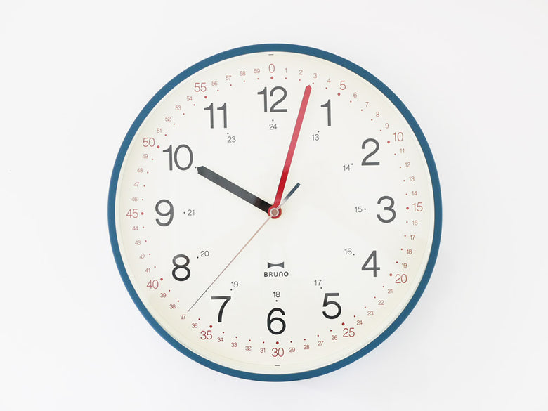 BRUNOイージータイムクロック、赤と銀のデザイン