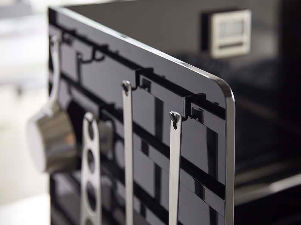 YAMAZAKI/tower製スチール製伸縮レンジガード