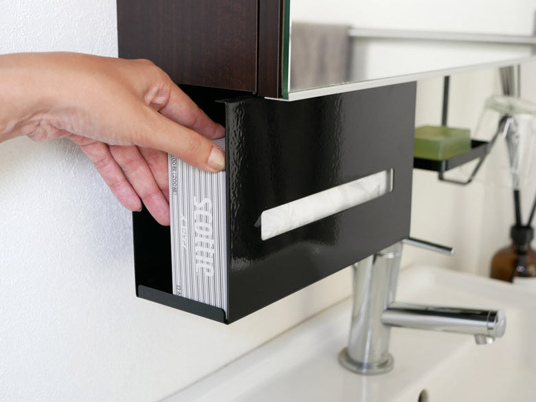 タワーのスチール製洗面戸棚下ペーパーボックスホルダー