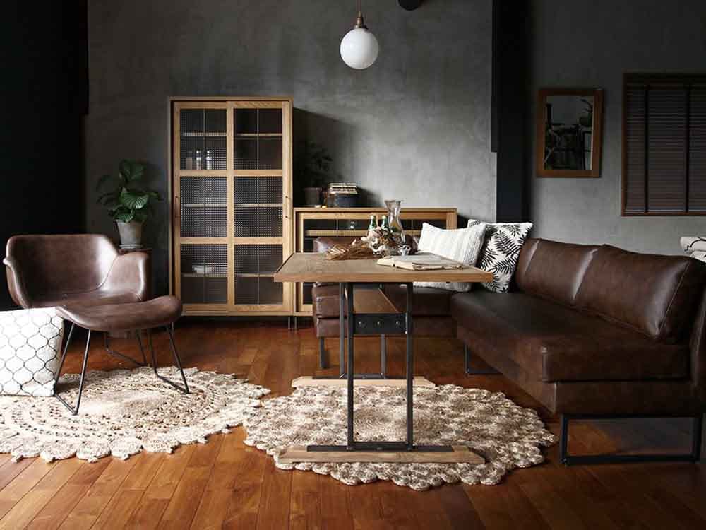 アデペシュのライトブラウンラウンジチェア