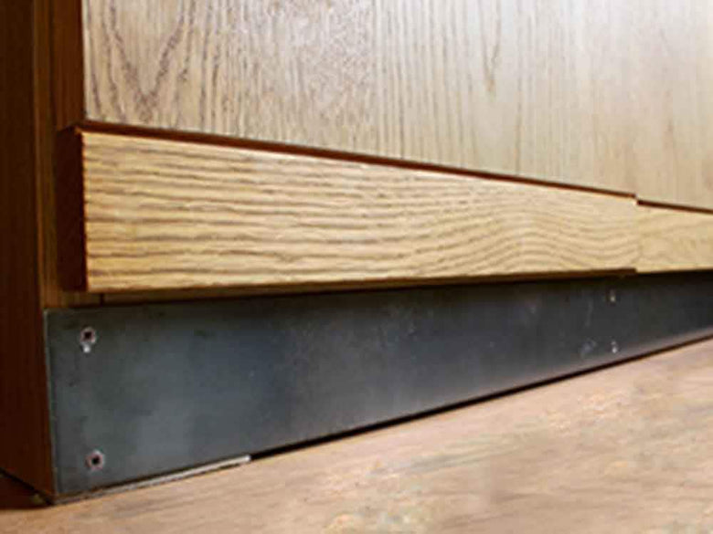 アデペシュのオーク無垢2ドアワードローブ