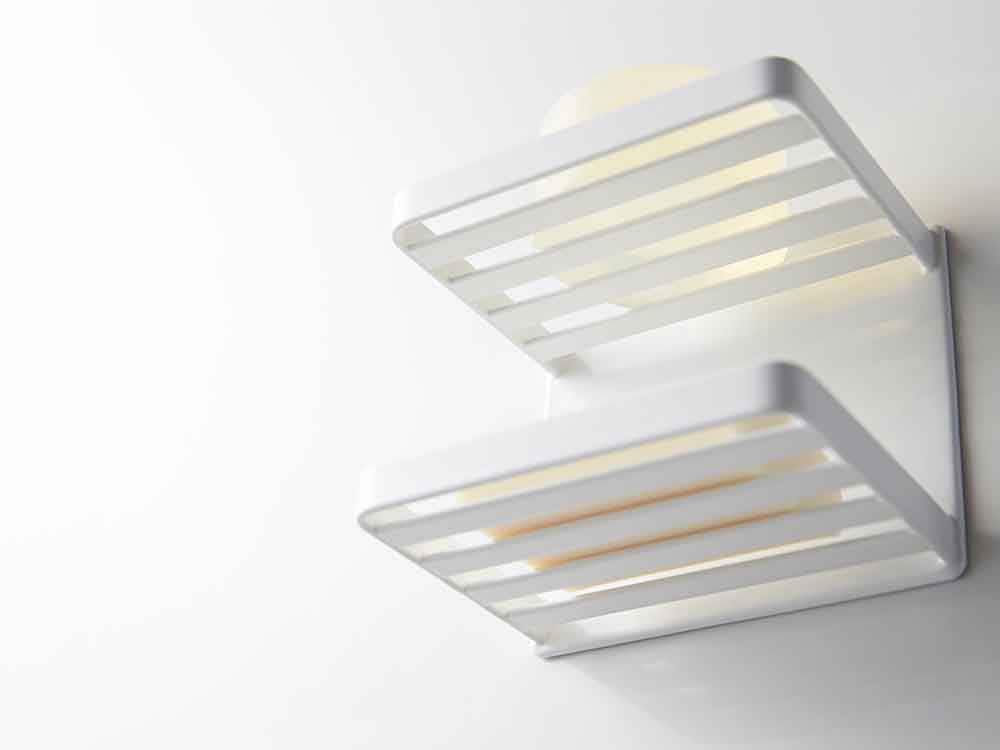 タワーの2段マグネット式バスソープトレー