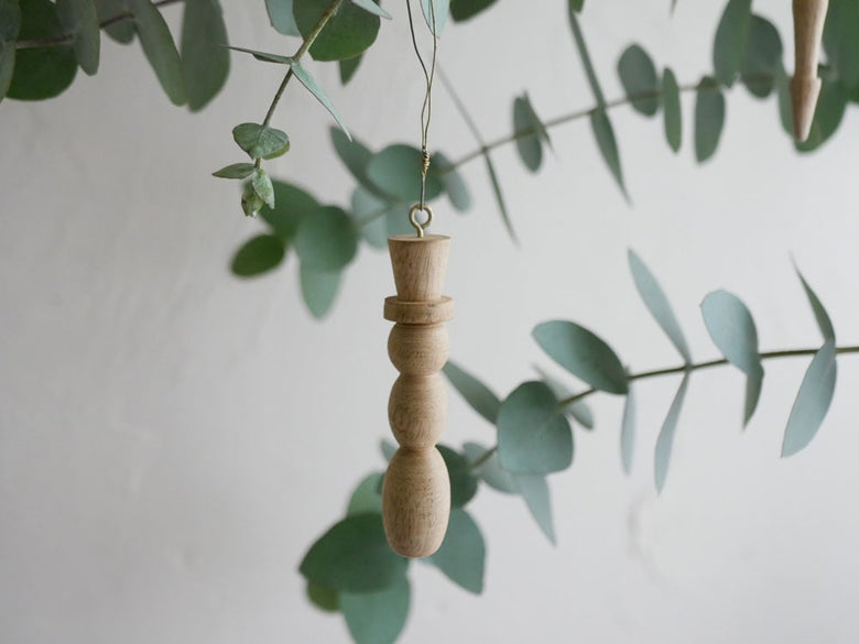 マンゴーウッドのツリー、アイシクル、スノーマンオーナメント