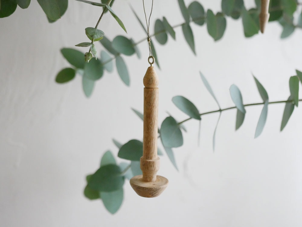 ホーンプリーズ製マンゴーウッドの木製オーナメント