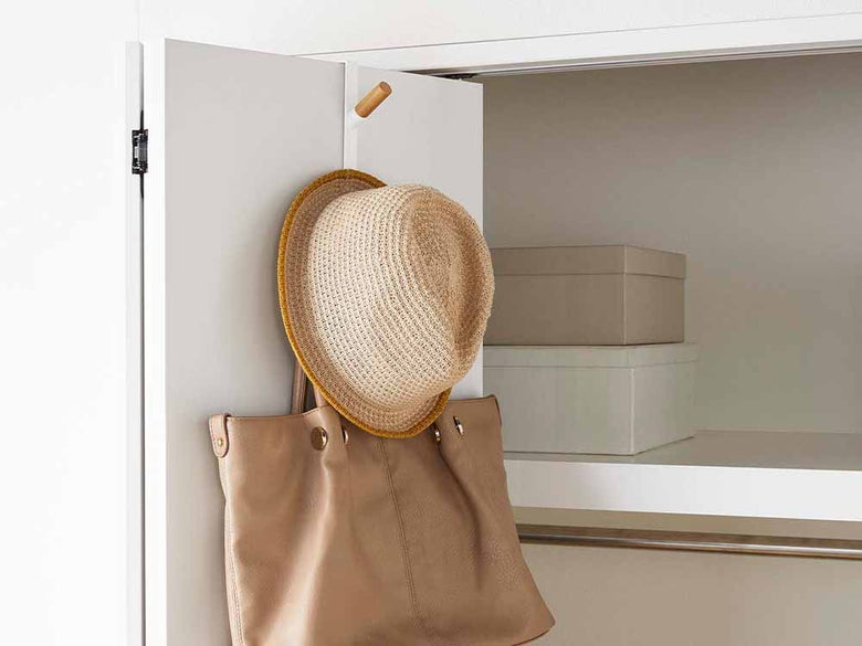 YAMAZAKIタワー製スチールドアハンガー、木製フック付き