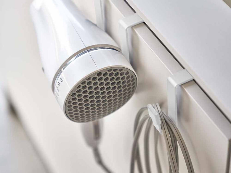 YAMAZAKIタワーのシルバードライヤーハンガー